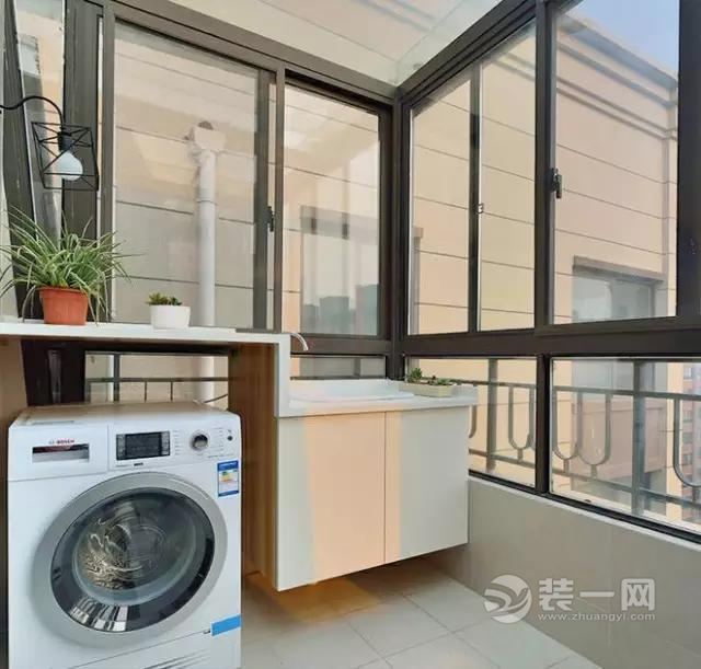 《浪漫满屋》里的白色小屋装修效果图