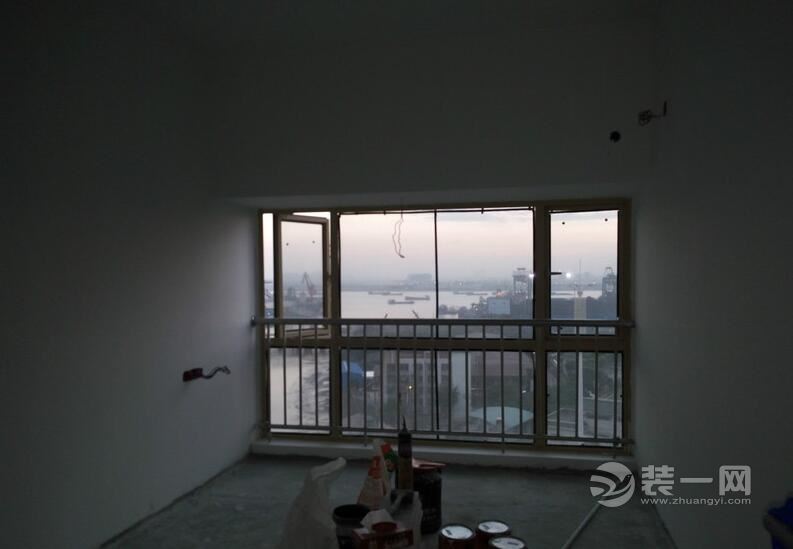 广州装修业主李先生装修进程之洗手间吊顶+墙灰