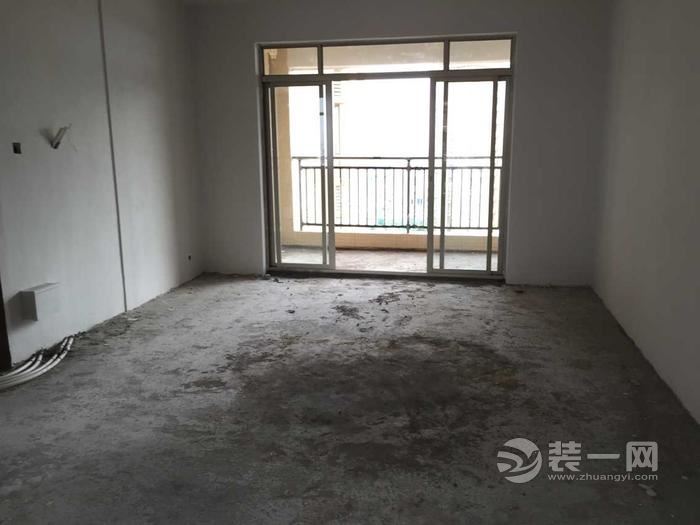 广州开发区业主96平米简美装修过程：收楼入户装修